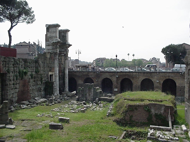 Roman Forum 3.jpg